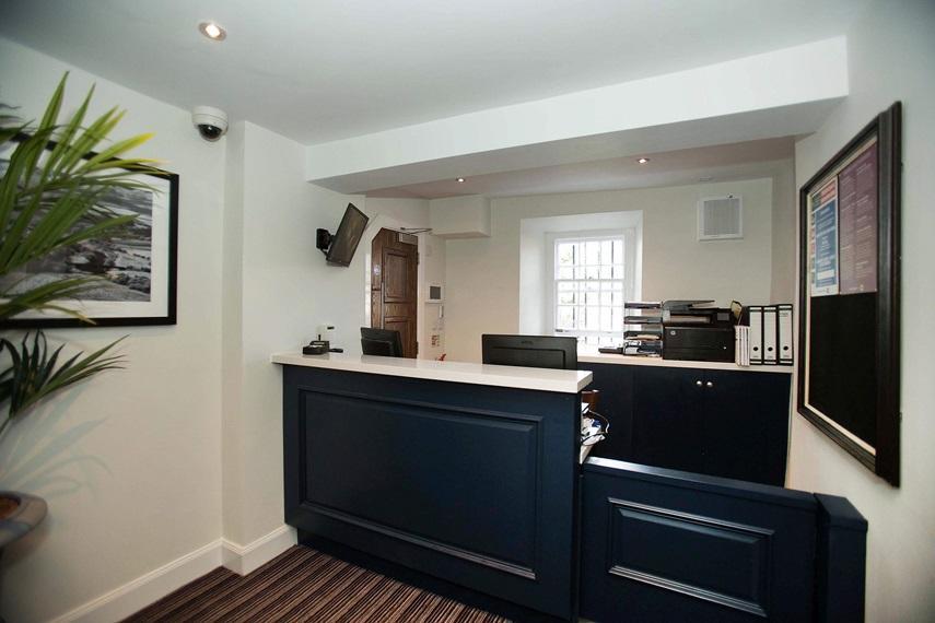 The Cross Keys Hotel Peebles Exterior photo