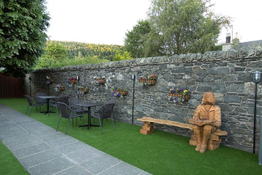 The Cross Keys Hotel Peebles Exterior photo