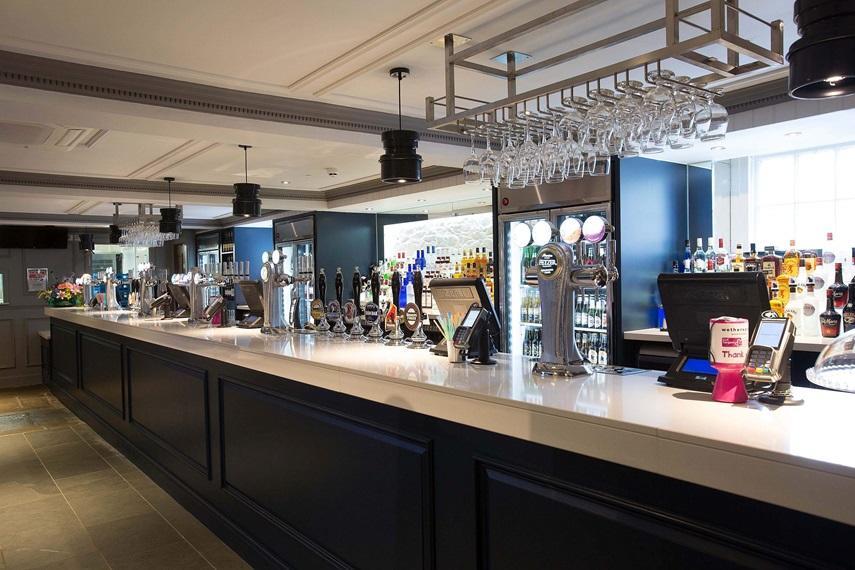 The Cross Keys Hotel Peebles Exterior photo